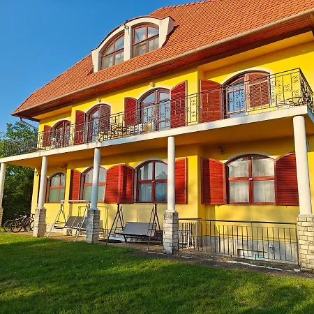 Apartman Lira *