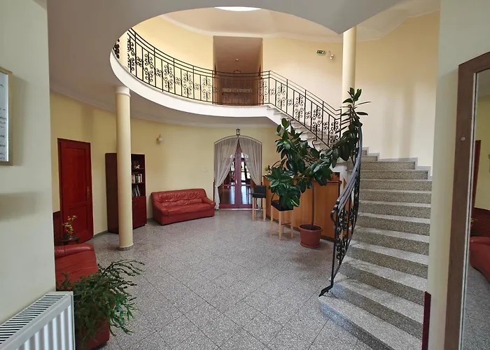 Lira ヘーヴィーズ